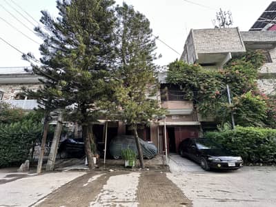 Single and sharing rooms available in Rawalpindi Girls hostel