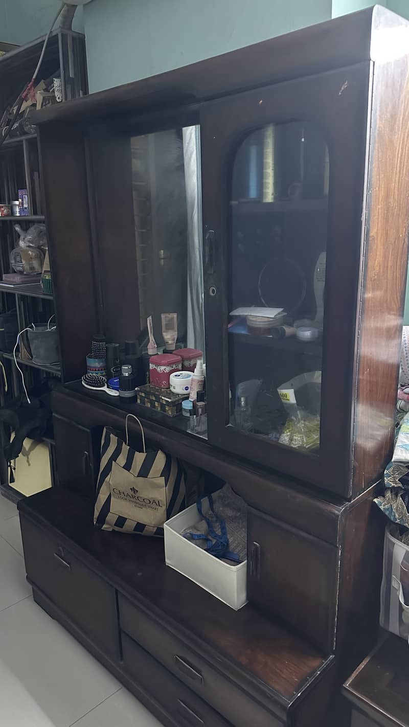 dressing table 0