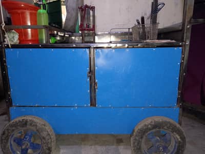 chips counter mukammal Saman ke sath bilkul new condition mein hai