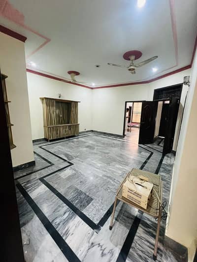 7 MARLA UPPER PORTION AVAILABLE FOR RENT IN PU PHASE 2