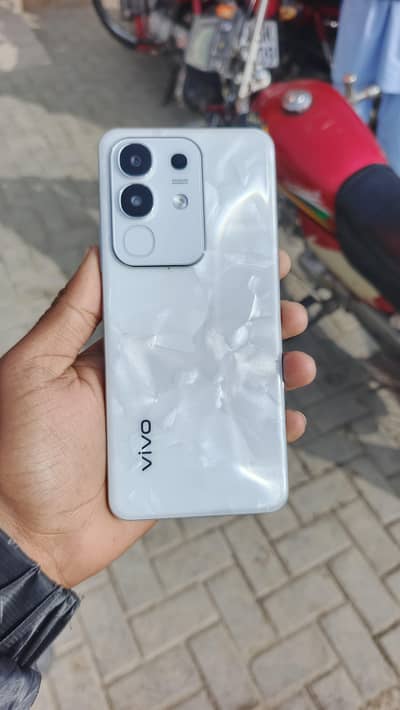 Urgent sale mobile one month use condition 10 by 10 urgent sale