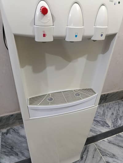 orient Dispenser 3 Tabs