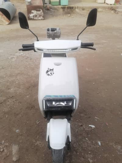 scooty electric