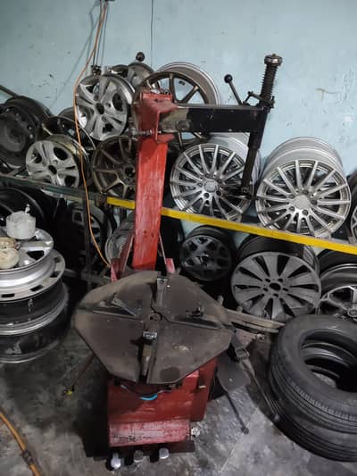 Tyre Changer Machine