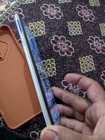 use mubail condition 10.8 bilkul ok ha koi fald nhi 03091920819