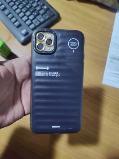 11 pro MAX   (EXCHANGE POSSIBLE)