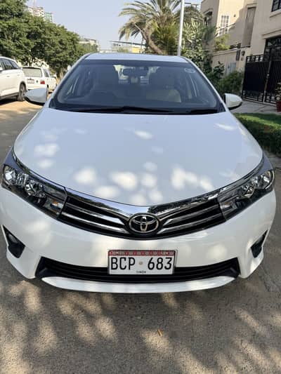 Toyota Corolla grande December 2014 white