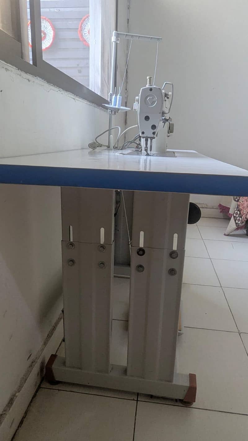 sewing machine 8