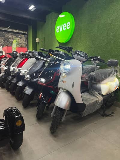 All Brands Evee/Eveon/Ramza/Yadea New Electric Scooty Models 2026 Aval
