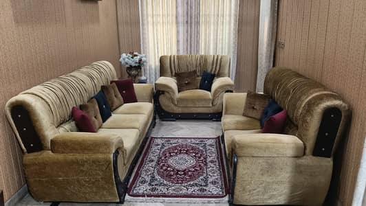 Premium Used Sofa Set for Sale – Excellent Condition ( 3-2-1 )