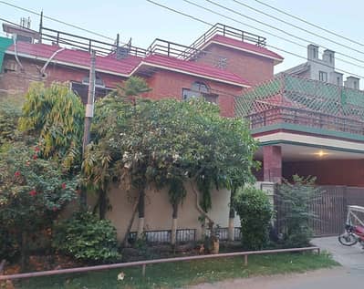 10 Marla House For Sale In Johar Town Phase 2 -J2 Block Near Expo Center And Cnal Road