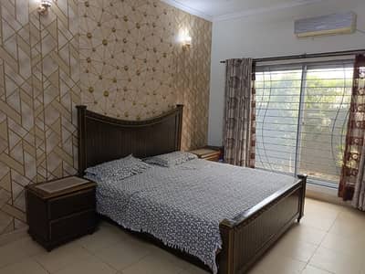 10 Marla House In Only Rs. 45000000