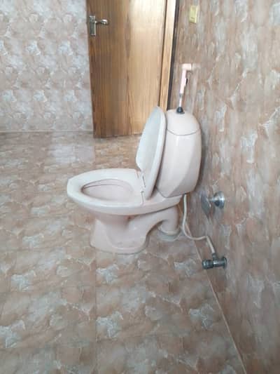 1 kanal upper portion for rent