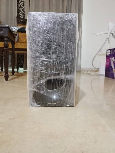 Samsung HW-M450 Soundbar with Wireless Subwoofer - 320W - Excellent