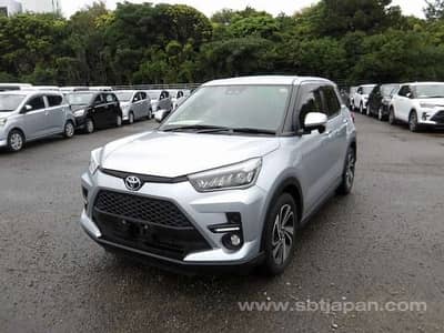 Toyota Raize Z 2020 4.5 grade low milage car 2 keys