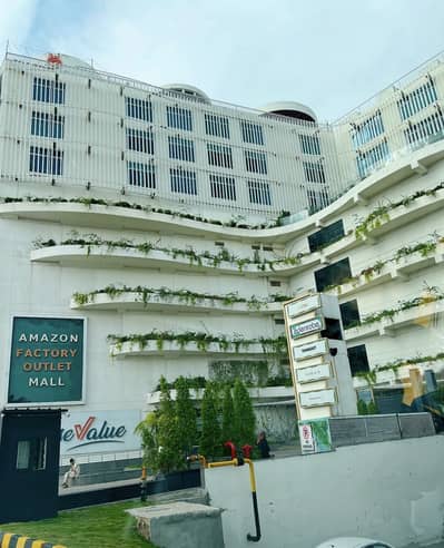 Brand Occupied Shop For Sale in Food Court