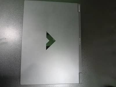 Victus 15 Ryzen 5 8645HS RTX 4050 16GB DDR5 5600MHZ 1TB NVMe Gen 4