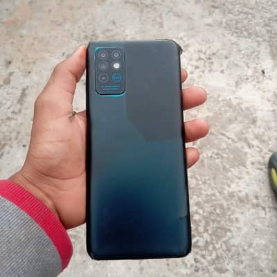 a good condition mobile but back in damage Baki all okay