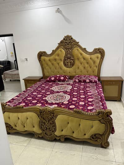 Vip bed with side table