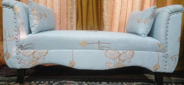 Very beautiful heavy comfortable Molty foam dewan03335138001