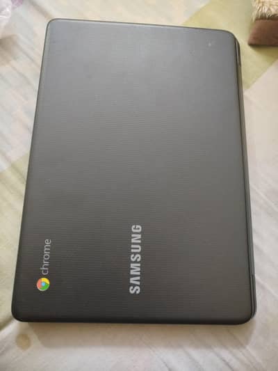 Samsung Chromebook 10/10 Condition 4 GB 16 gb