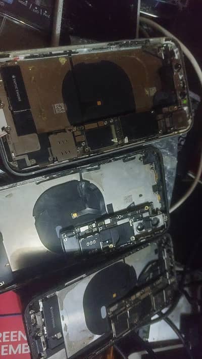 i phone orignal  parts available  hai