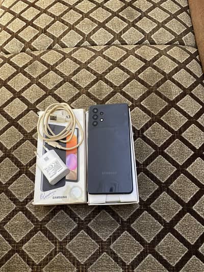 Samsung galaxy a32 6/128 with box and charger