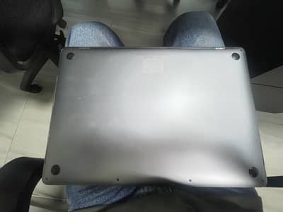 MacBook Pro 2017 15inch i7 2.9GHZ