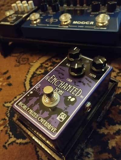 Caline Enchanted Tone Guitar Pedal (Box Open)