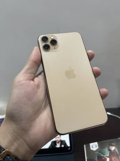 Iphone 11 pro max 512gb Non PTA Golden colour