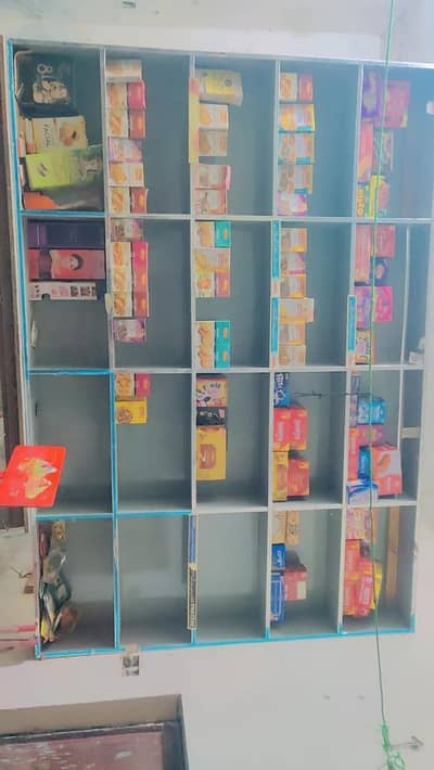 Shop equipment for sale  almost new 9/10 ranks,counter and freezer