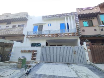 7 Marla Luxury House Available For Sale