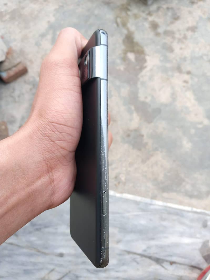 Google pixel 8 pro 2