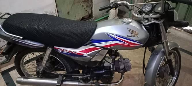 Honda Dream70cd model 2018 O3OO84/49/88O