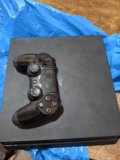 PS4 Slim jailbreak 500GB soft (v12.52) Games Installed