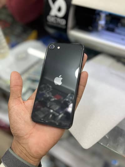 iphone se2020 black color