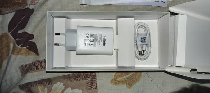 Infinix hot 50 pro+ 16 256 abi 15 din howay h Lia ko box pek h