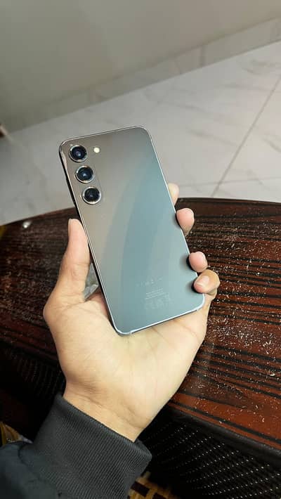 Samsung Galaxy S23. . . . . . iphone. tecno. infinix. redme. gaming phone. realme