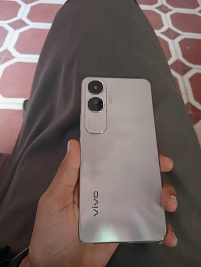 vivo Y200 with open box new mobile just use one month