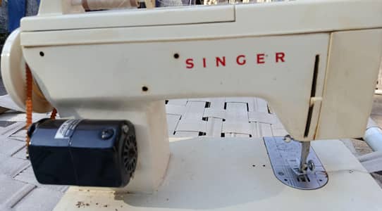 Singer Sewing Machine