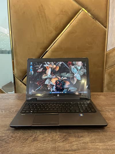 Hp Zbook 15 G2 i7 MQ 4th Gen | 8/256 | 1 Gb graphic card