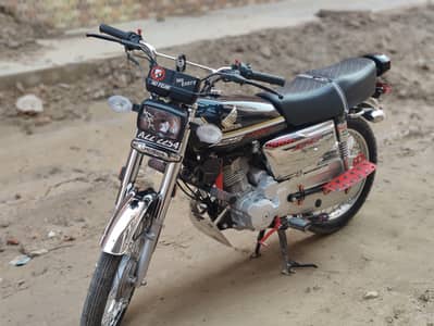 First owner cg125 special edition brand new bike for sale 3613km drive