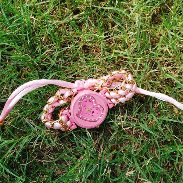 Girls and Women's Dori-Chain Bracelet Watch – Heart Shaped Dial – Available in Pink, Black, and White