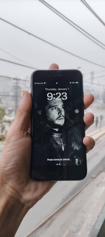 Iphone 8 non pta 64gb  10/10 water pack  original 03036699333