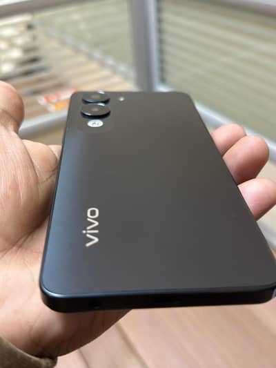 Vivo Y04 for sale