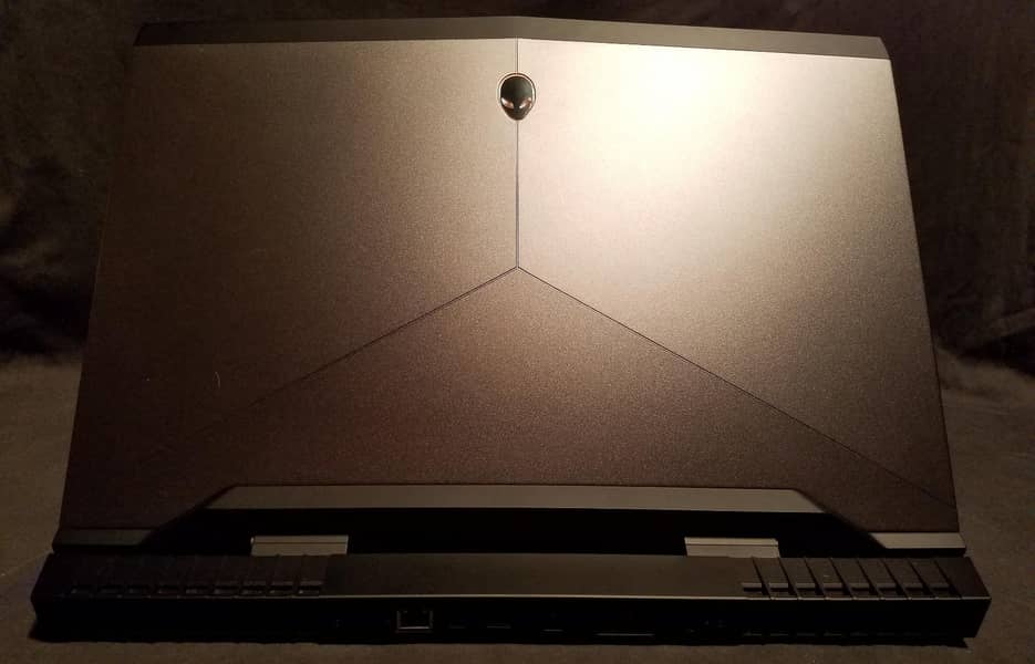 Alienware 17 R4 17 Inch Screen Gaming Beast GTX1080 8 GB Graphics Card ...