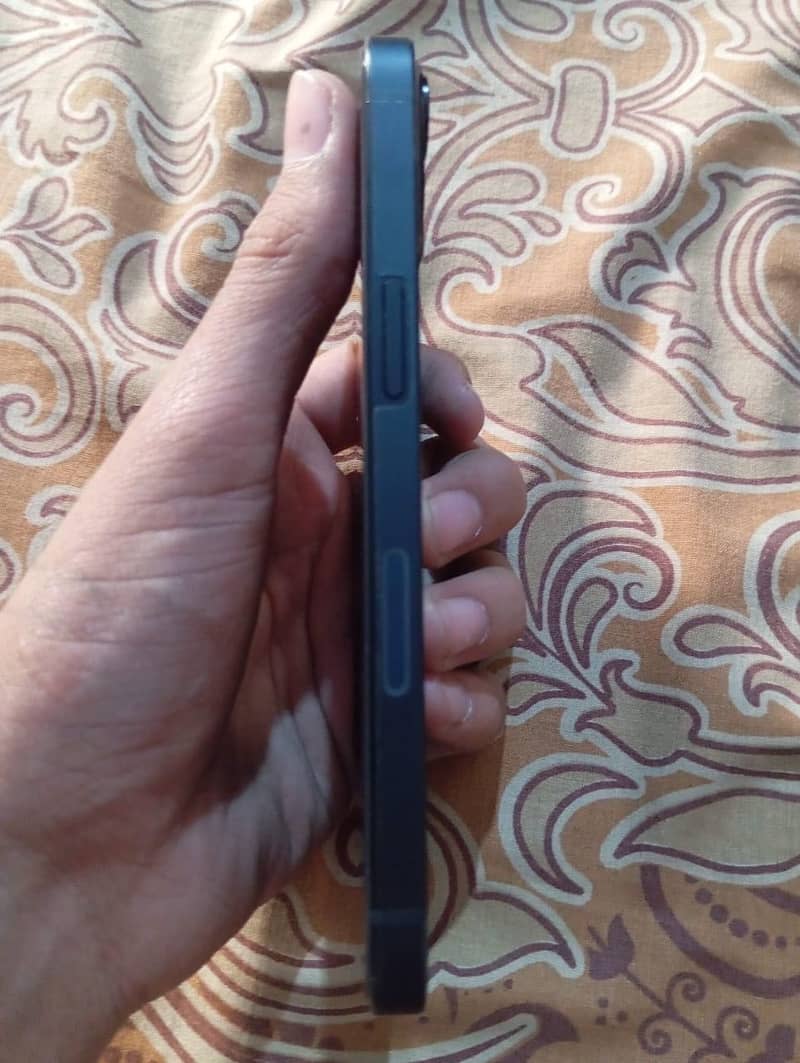 iPhone 13 with box 2