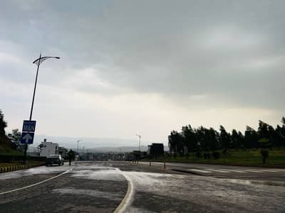 Plot For Sale In Sector N Park Face Possession Utility Paid At Prime Location Bahria Enclave Islamabad