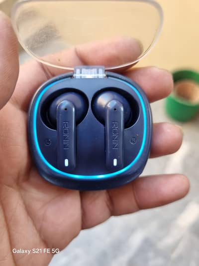 Ronin R 520 Full box