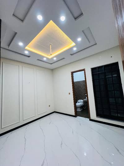 8 MARLA DOUBLE STOREY HOUSE FOR RENT IN MILITARY ACCOUNT MAIN COLLEGE ROAD LHR